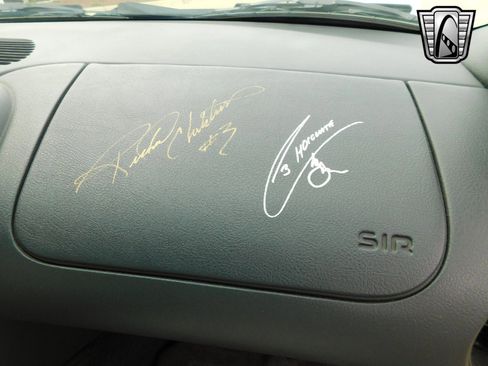 Used 1994 Pontiac Firebird Coupe image 26