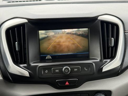 Used 2018 GMC Terrain SLE image 34