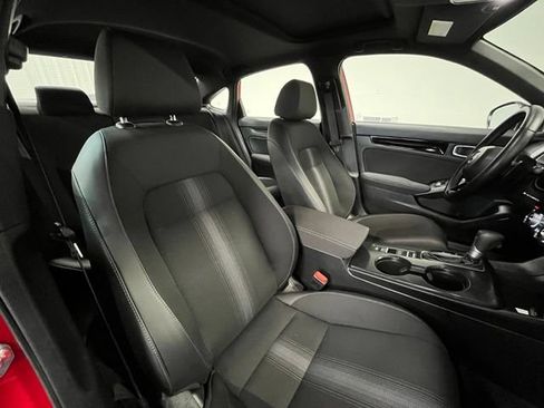 Used 2025 Honda Civic Sport image 9
