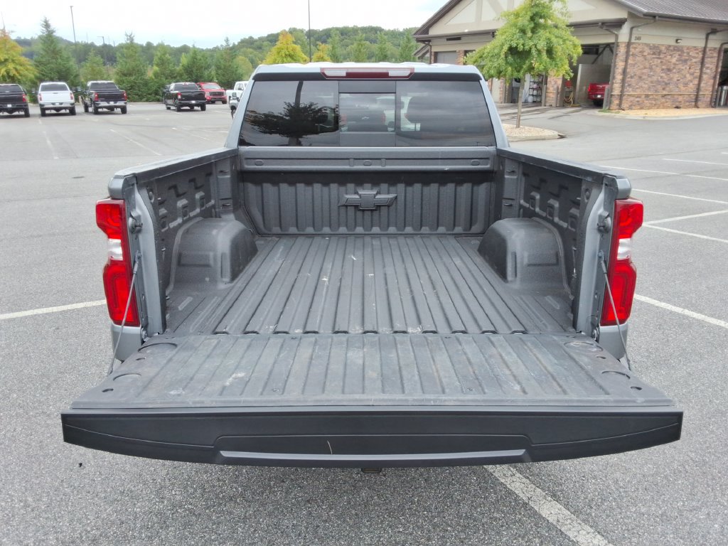 Certified 2022 Chevrolet Silverado 1500 RST AWD/4WD image 17