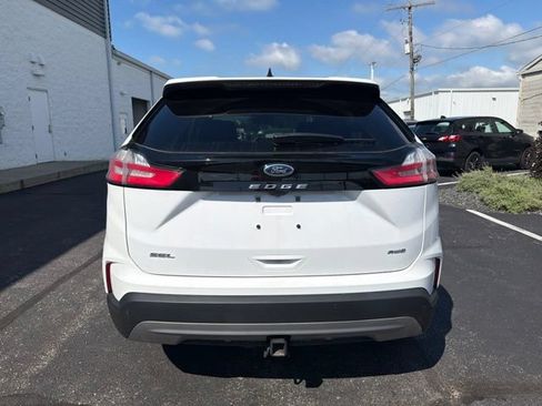 Certified 2024 Ford Edge SEL w/ Convenience Package AWD/4WD image 4