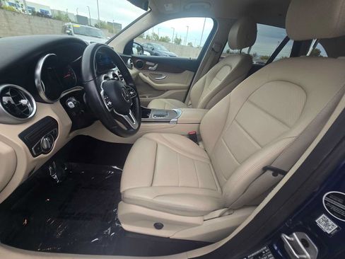 Used 2021 Mercedes-Benz GLC 300 4MATIC image 22