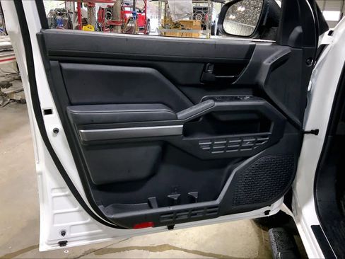 Used 2024 Toyota Tacoma SR5 image 21