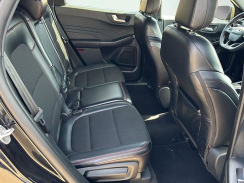 Used 2025 Ford Escape ST-Line image 23