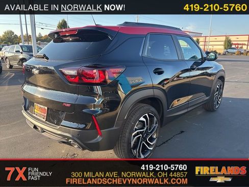 New 2026 Chevrolet TrailBlazer RS w/ Convenience Package image 3