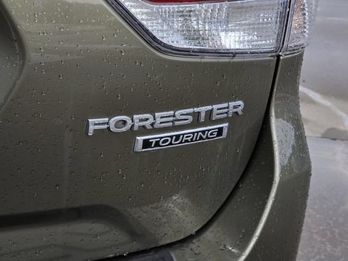 Used 2024 Subaru Forester Touring w/ Convenience Package AWD/4WD image 8