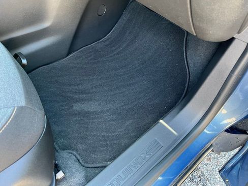 Used 2024 Chevrolet Equinox LT FWD image 8