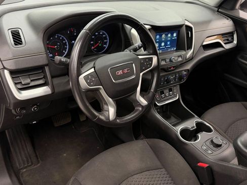 Used 2018 GMC Terrain SLE w/ Driver Convenience Package image 3
