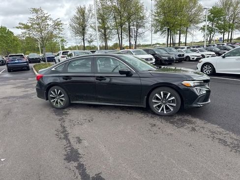 Used 2023 Honda Civic EX image 7
