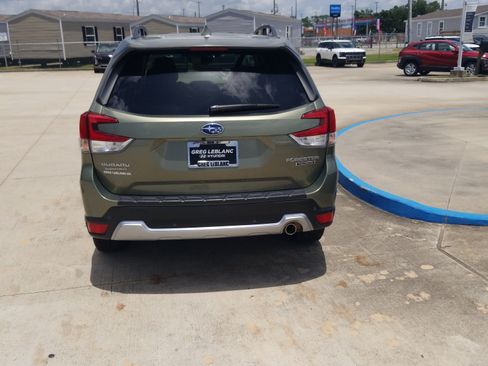 Used 2021 Subaru Forester Touring w/ Popular Package #2 AWD/4WD image 6