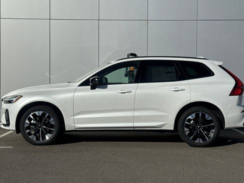 New 2026 Volvo XC60 B5 Plus w/ Climate Package PRO AWD/4WD image 2