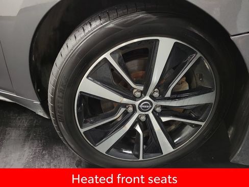 Used 2023 Nissan Maxima SL FWD image 10