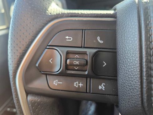 Used 2025 Toyota 4Runner SR5 image 32