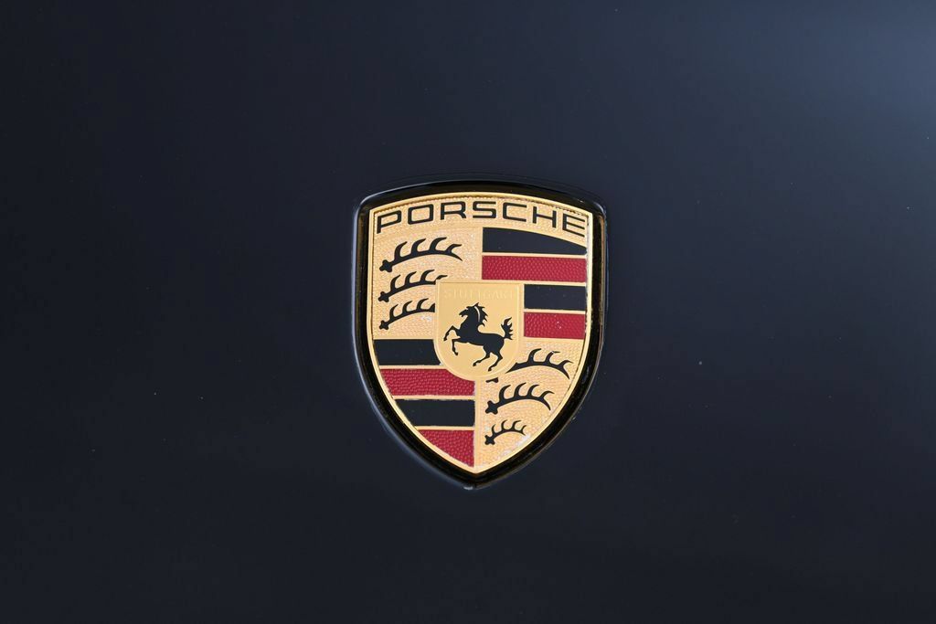 Used 2015 Porsche 918 Spyder AWD/4WD image 30