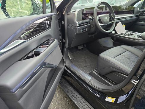 New 2025 Cadillac Escalade IQ Luxury 1 image 24