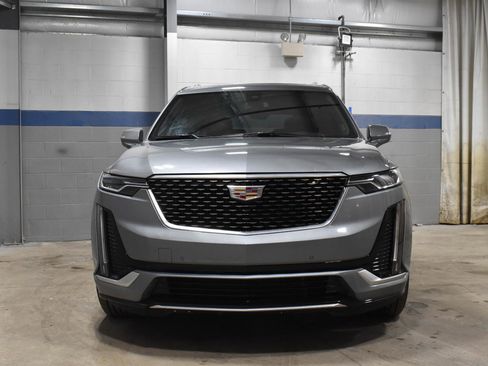 Certified 2025 Cadillac XT6 Premium Luxury image 33