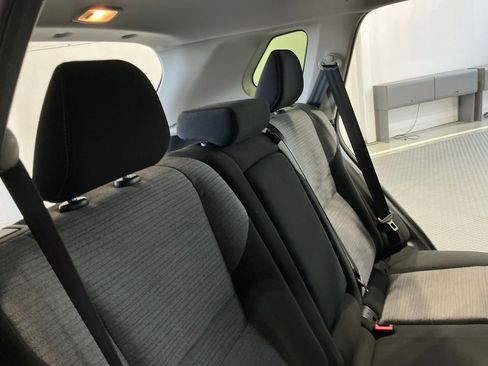 Used 2023 Nissan Rogue SV image 19