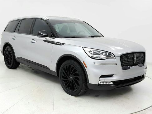 Used 2021 Lincoln Aviator Reserve w/ Equipment Group 201A image 7
