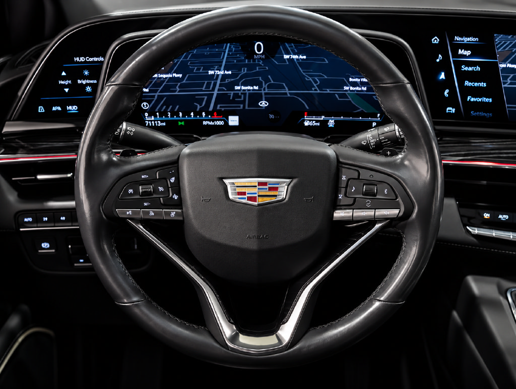 Used 2022 Cadillac Escalade Sport Platinum w/ LPO, ONYX Package AWD/4WD image 12