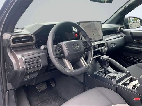 Used 2025 Toyota Tacoma TRD Off-Road AWD/4WD image 13