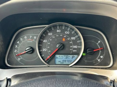 Used 2013 Toyota RAV4 XLE AWD/4WD image 40