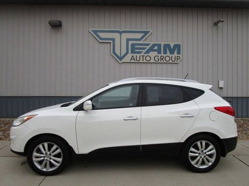 Used 2012 Hyundai Tucson Limited image 4