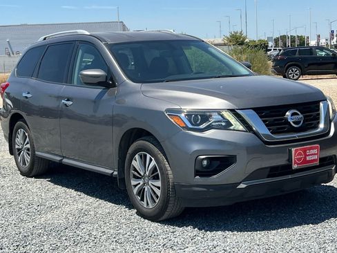 Used 2019 Nissan Pathfinder SV AWD/4WD image 10