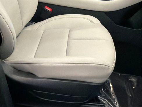 New 2026 Lincoln Aviator AWD image 12