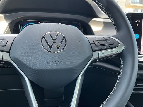 New 2025 Volkswagen Atlas Cross Sport SE image 23