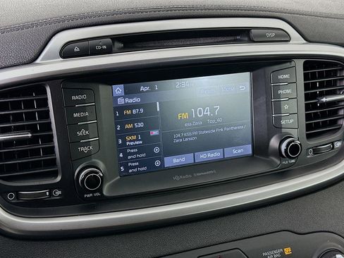 Used 2019 Kia Sorento LX w/ LX Convenience Package image 21