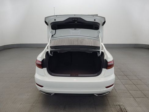 Used 2019 Volkswagen Jetta R-Line FWD image 29
