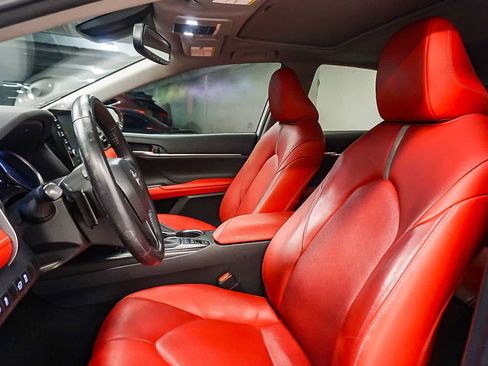 Used 2021 Toyota Camry XSE w/ Navigation Upgrade Package image 18