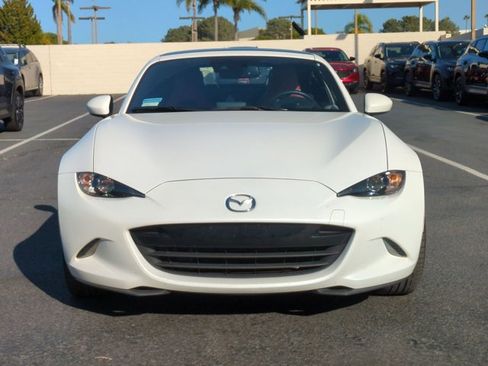 Used 2022 MAZDA MX-5 Miata RF Grand Touring image 2