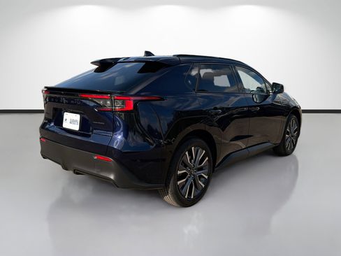 New 2026 Subaru Solterra image 3