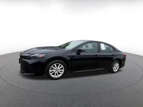 Used 2025 Toyota Camry LE FWD image 8
