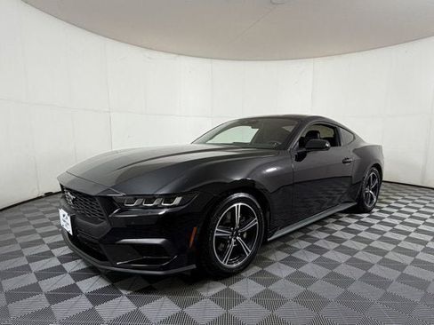 Certified 2024 Ford Mustang Coupe RWD image 2