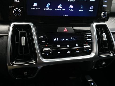Used 2022 Kia Sorento SX image 21