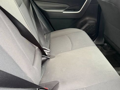 Used 2020 Toyota RAV4 LE w/ All Weather Liner Package AWD/4WD image 28
