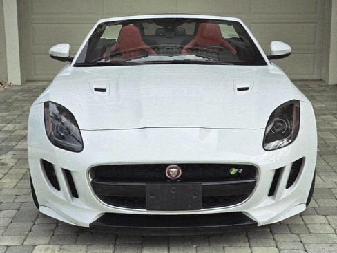 Used 2016 Jaguar F-TYPE R image 31