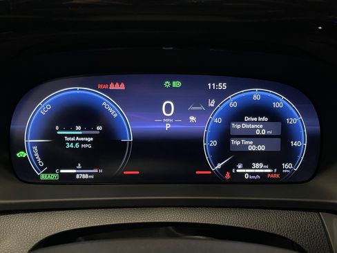 Used 2025 Toyota Crown Signia AWD/4WD image 20