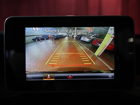 Used 2019 Mercedes-Benz GLC 300 4MATIC w/ Premium Package image 19