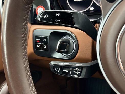Used 2021 Porsche Cayenne S image 28
