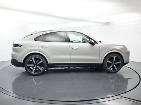 Certified 2026 Porsche Cayenne Coupe AWD/4WD image 16