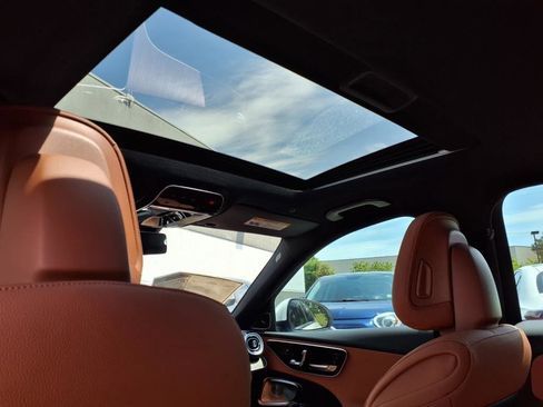 Used 2025 Mercedes-Benz C 300 4MATIC Sedan image 21