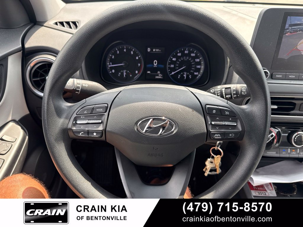 Used 2023 Hyundai Kona SE w/ Cargo Package AWD/4WD image 22