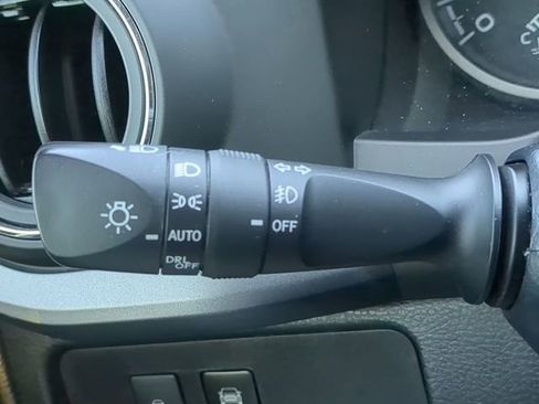 Used 2020 Toyota Tacoma TRD Off-Road w/ TRD Premium Off Road Package image 29