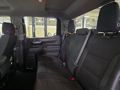 Used 2025 Chevrolet Silverado 1500 LT RWD image 11