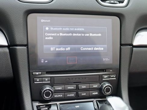 Used 2018 Porsche 718 Boxster S image 21