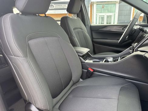 New 2026 Jeep Grand Cherokee L 2WD image 13