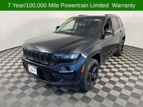 Used 2023 Jeep Grand Cherokee Limited w/ Black Appearance Package AWD/4WD image 2